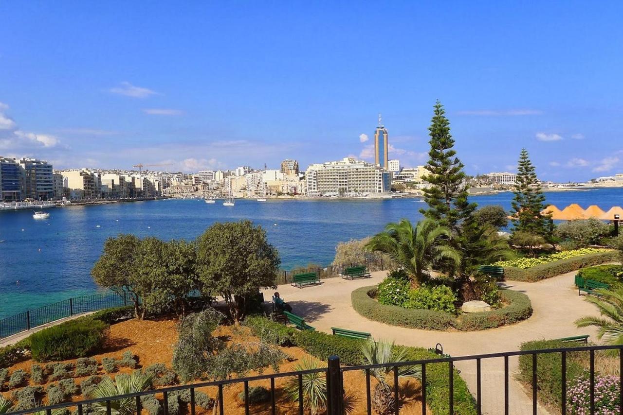 Apartment With Stunning Seaviews Sliema Exterior photo