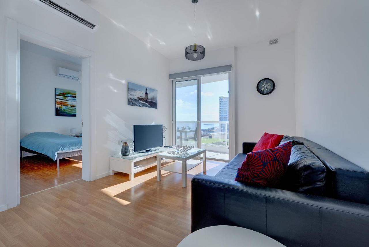 Apartment With Stunning Seaviews Sliema Exterior photo